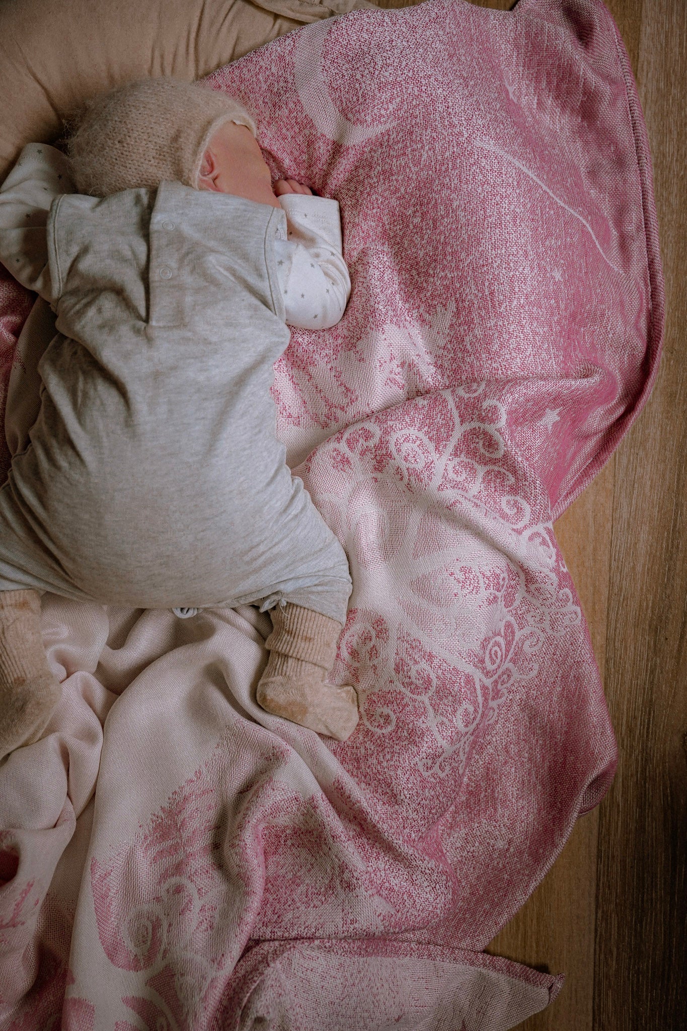 Cuddly blanket Forest of Wolves Elaine - KOKADI