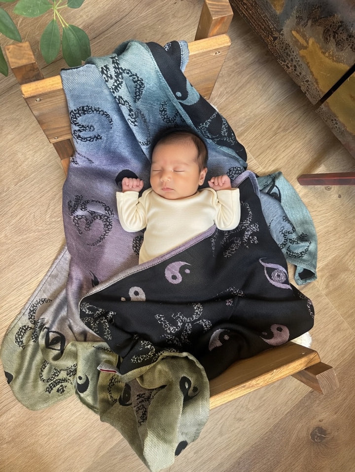 Om Shanti Laya cuddly towel