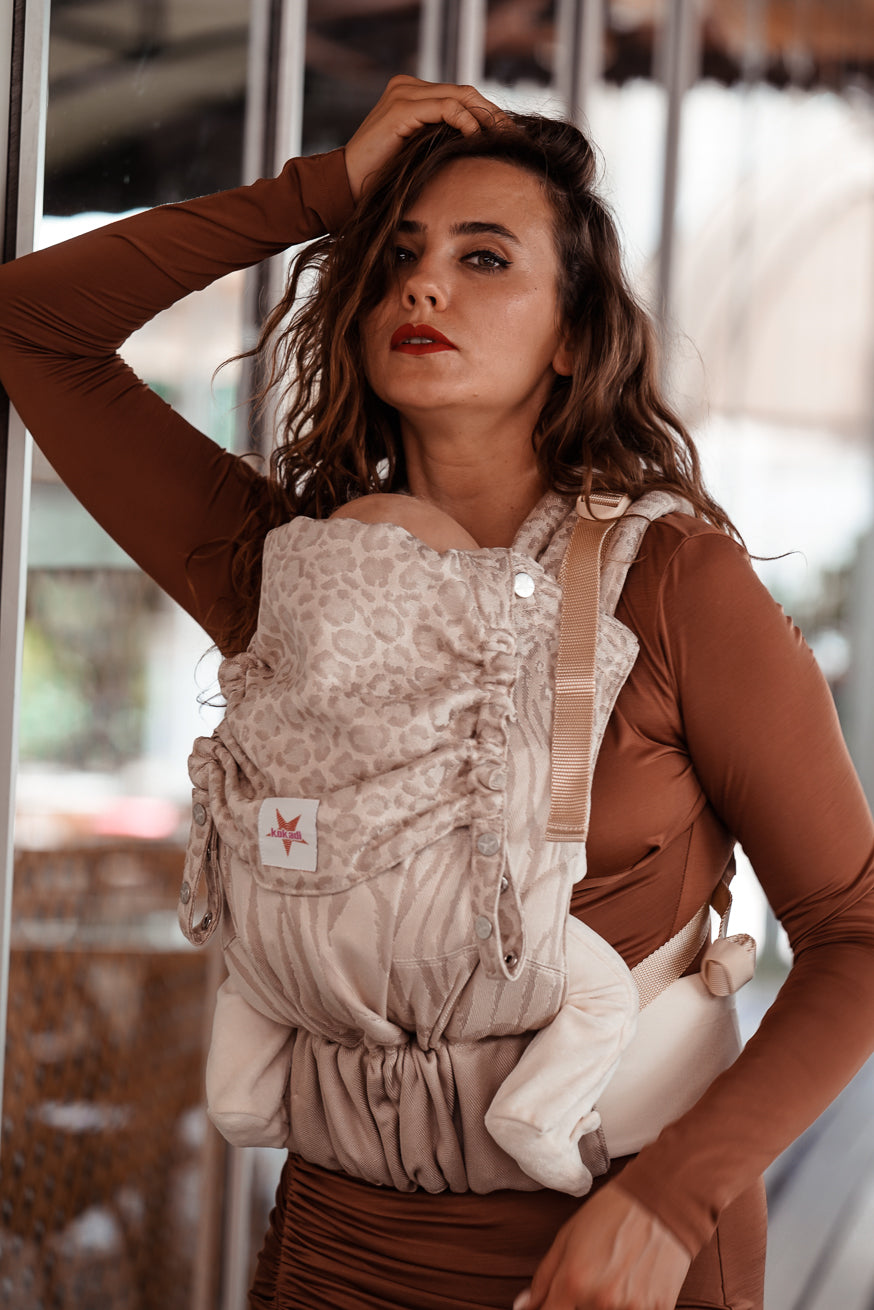 Baby Carrier Flip X Motherhood Matho