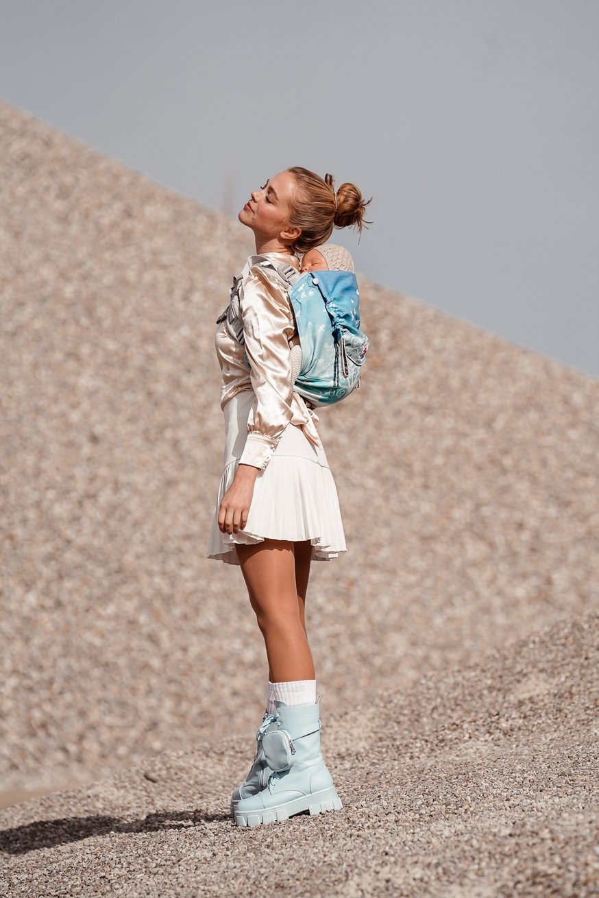 KOKADI Baby Carrier Onbu Max in Wonderland