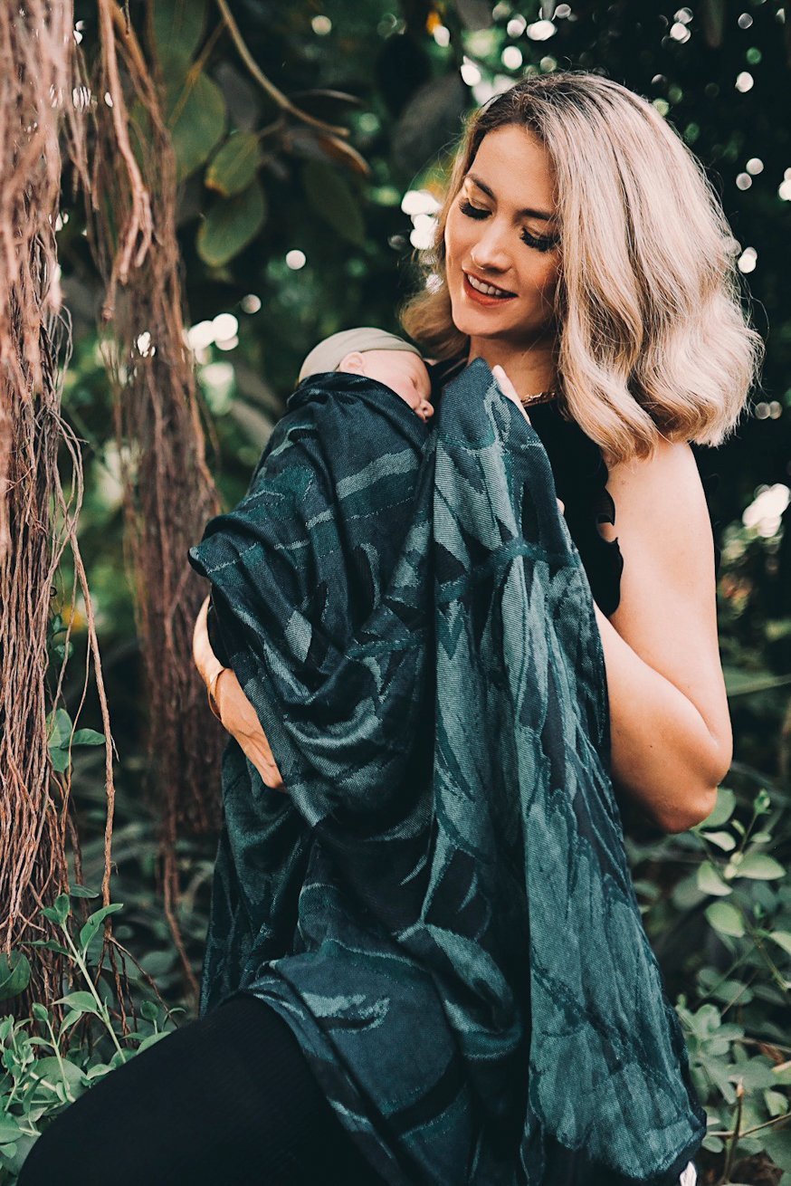 Cuddly blanket Tropi Cally by Fiona Erdmann - KOKADI